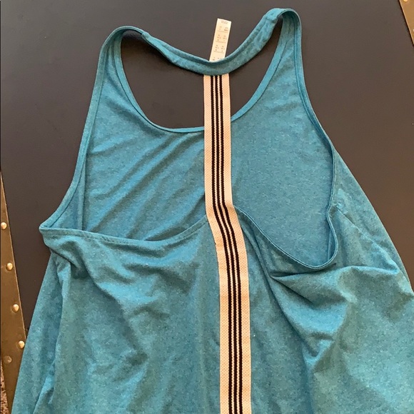 Strappy workout tank - Picture 3 of 3